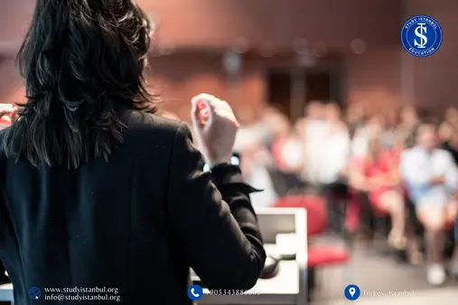 التخصصات الجامعية الأكثر طلبًا للمستقبل-علوم الحاسب-عالم تصميم الألعاب-ما هو علم الحاسوب؟-التكنولوجيا الحيوية-مالذي يشمله علم الأدوية-الدور الحاسم للتسويق